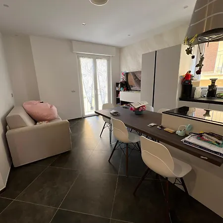 Clarissa Apartment *